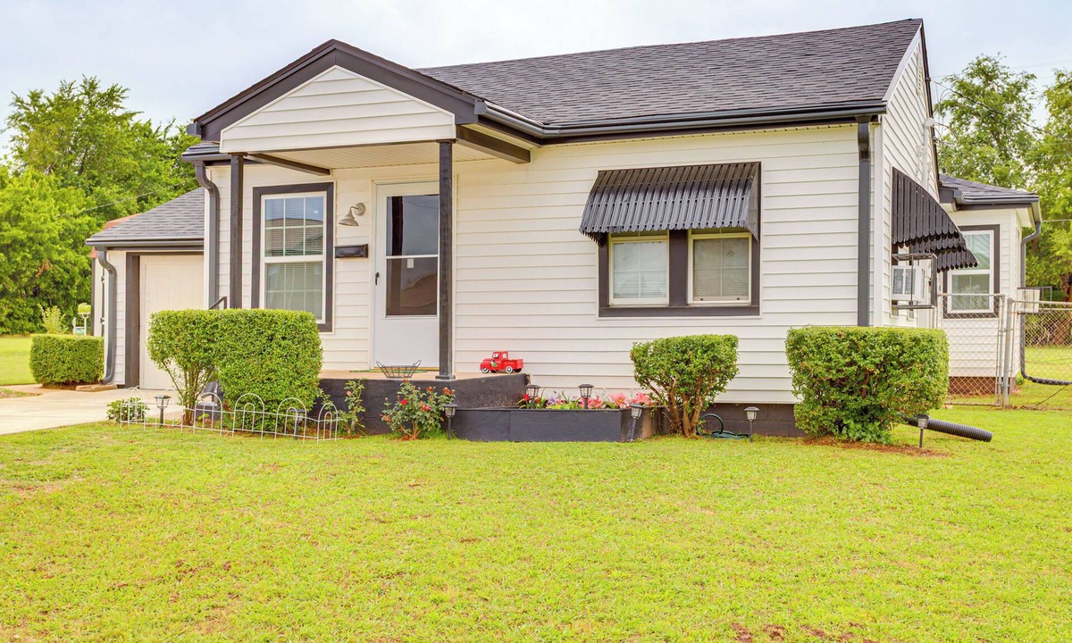 Central Oklahoma City House | Dog-Friendly Extended Stay, 3 Mi to Dtwn OKC!