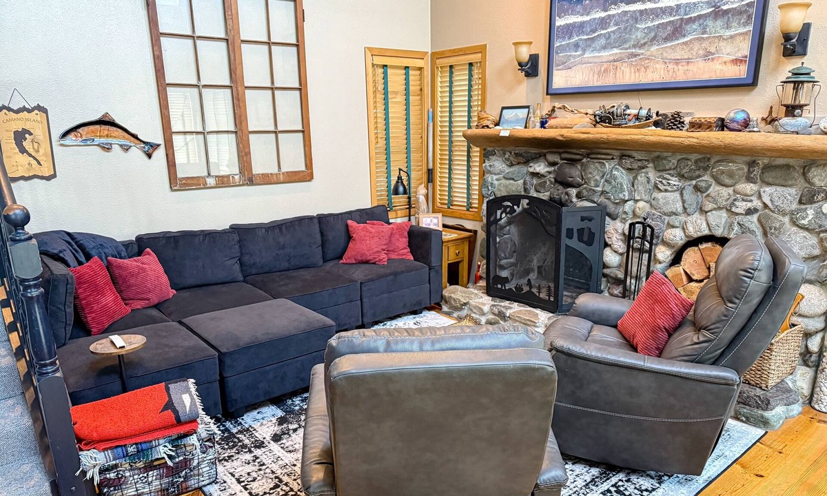 Camano Island House | Dog-friendly home with a great deck, ocean view & firepit on beachfront lawn