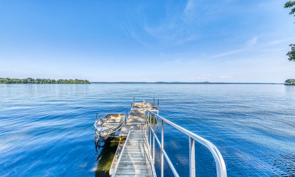 Grand Isle House | Dog-Friendly Lakefront Home with WiFi, Private Dock & Firepit