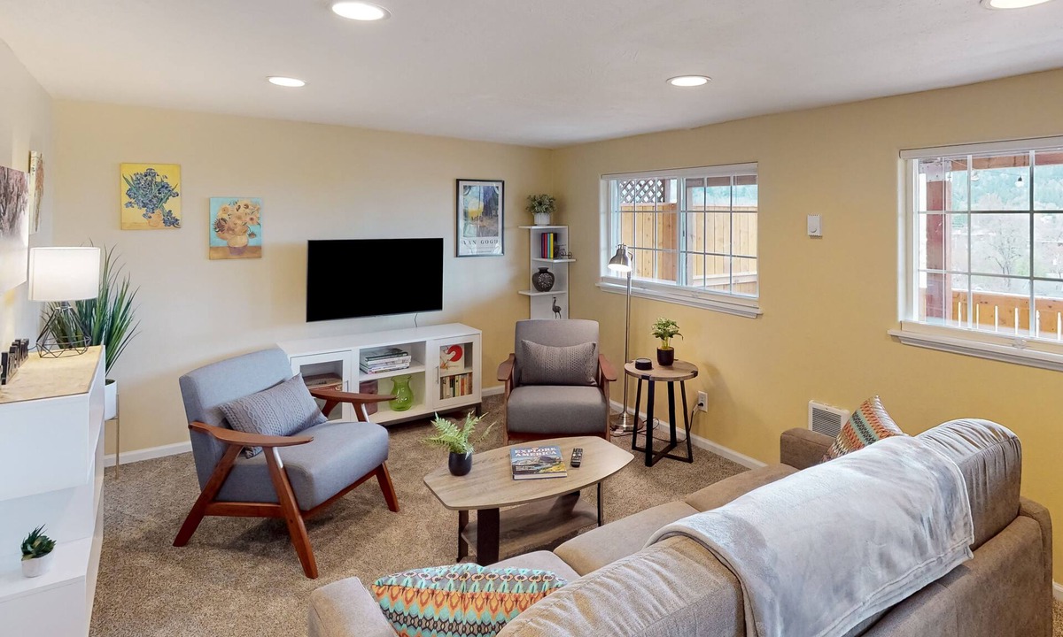 Friendly House | Dog-friendly lower level of duplex w/enclosed deck, washer/dryer, mountain view