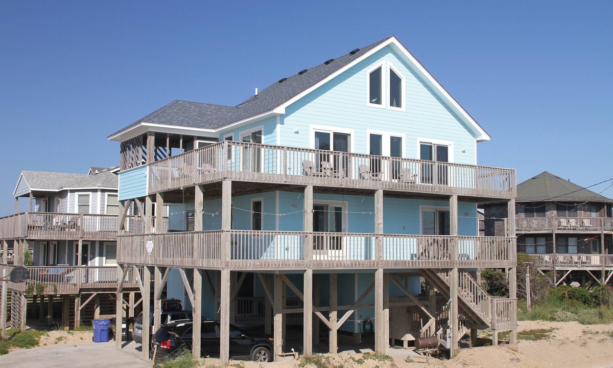 Buxton House | Dog-Friendly, Ocean View House w/AC, Private Hot Tub, Shared Pool, Private W/D