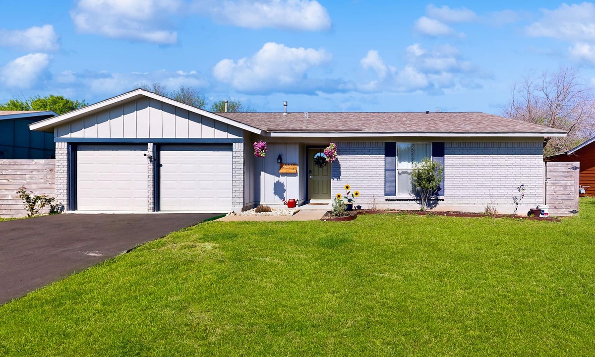 Greenslopes At Lake Creek House | Dog-friendly, single-story home with great yard & ideal location near Dell