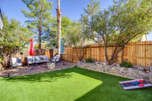 Casas Adobes House | Dog-Friendly Tucson Home w/Patio & Hot Tub