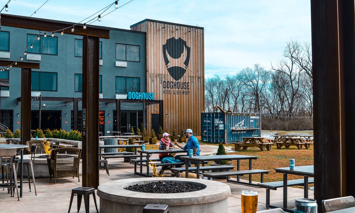 Canal Winchester Hotel | DogHouse Columbus
