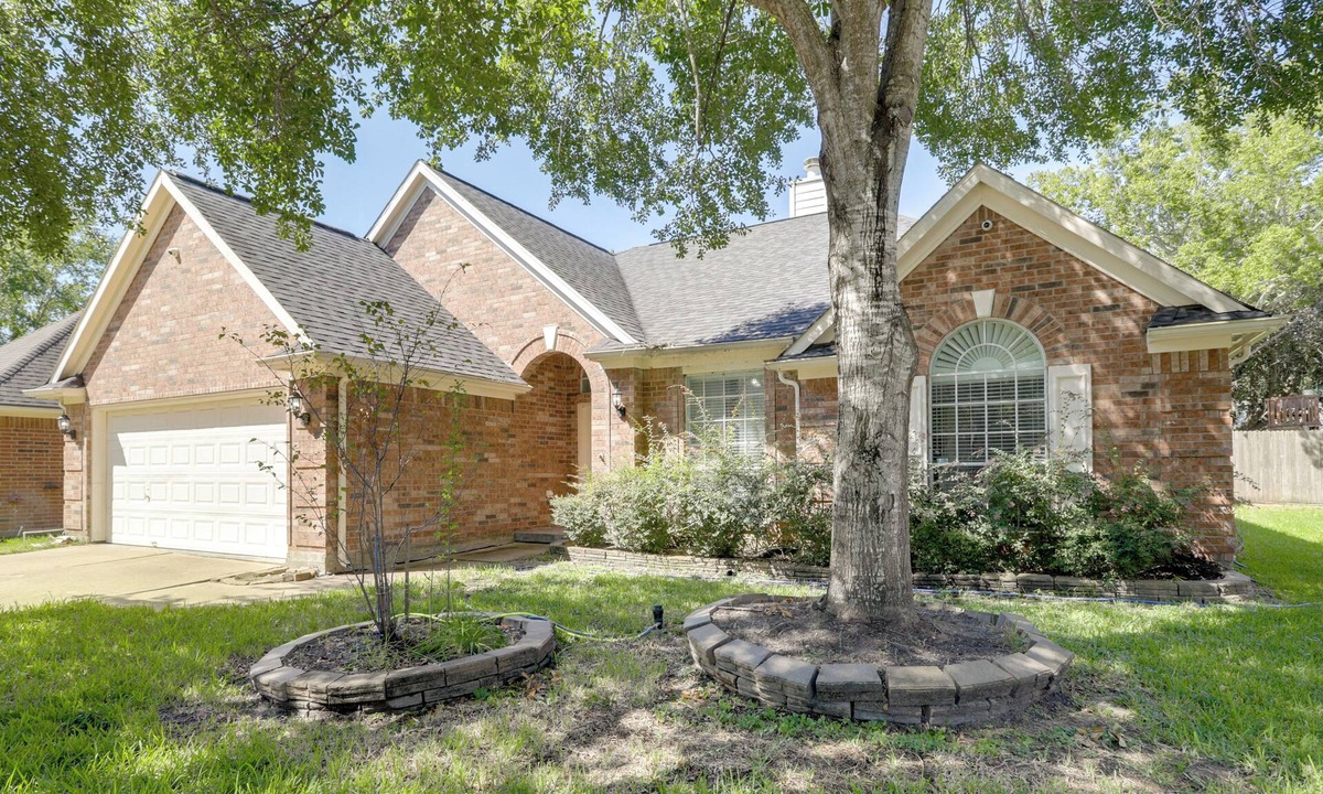 George Bush Park/Eldridge House | Dogs Welcome, Fenced Yard: Richmond Retreat!