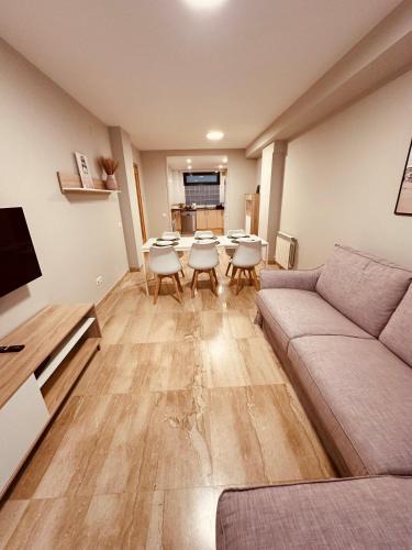 Gava Apartment | DOLCE GAVA - Estación TREN