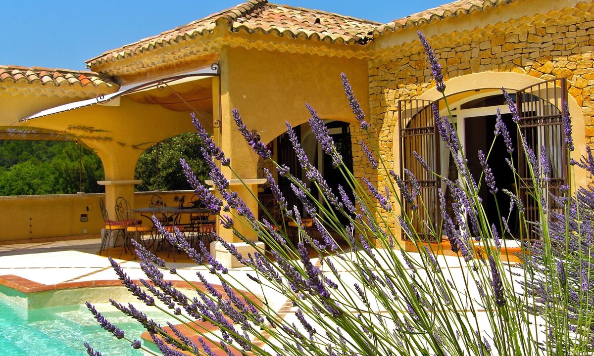 Mondragon House | Dolce Vita