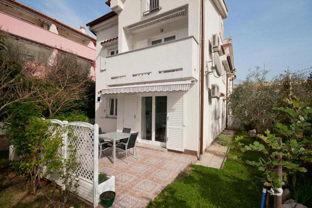 Jurandvor Apartment | Dolic Josip
