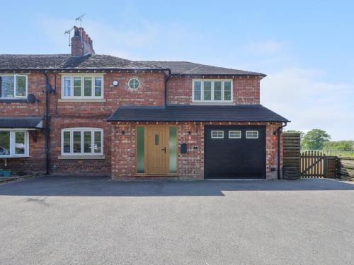 Warmingham House | Dolly's House