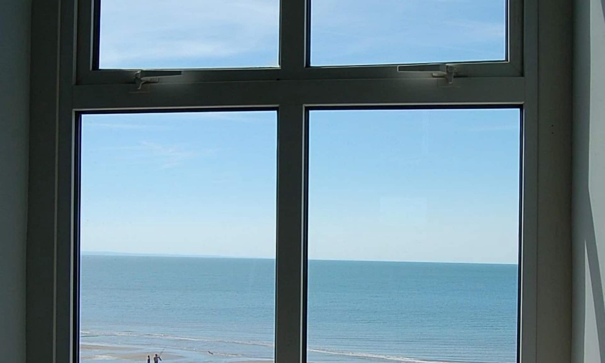 Tywyn House | Dolphin Beach House In Tywyn