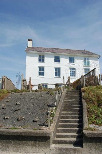 Tywyn House | Dolphin Beach House In Tywyn