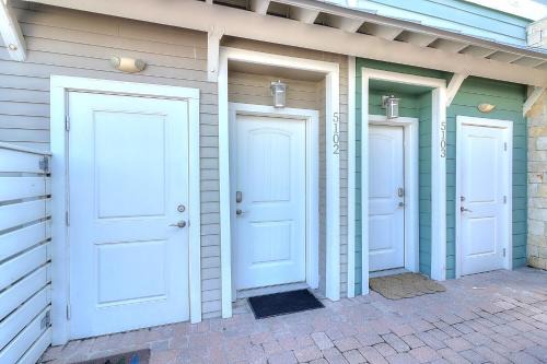 Cinnamon Shore Villa | Dolphin Destiny TC 5102
