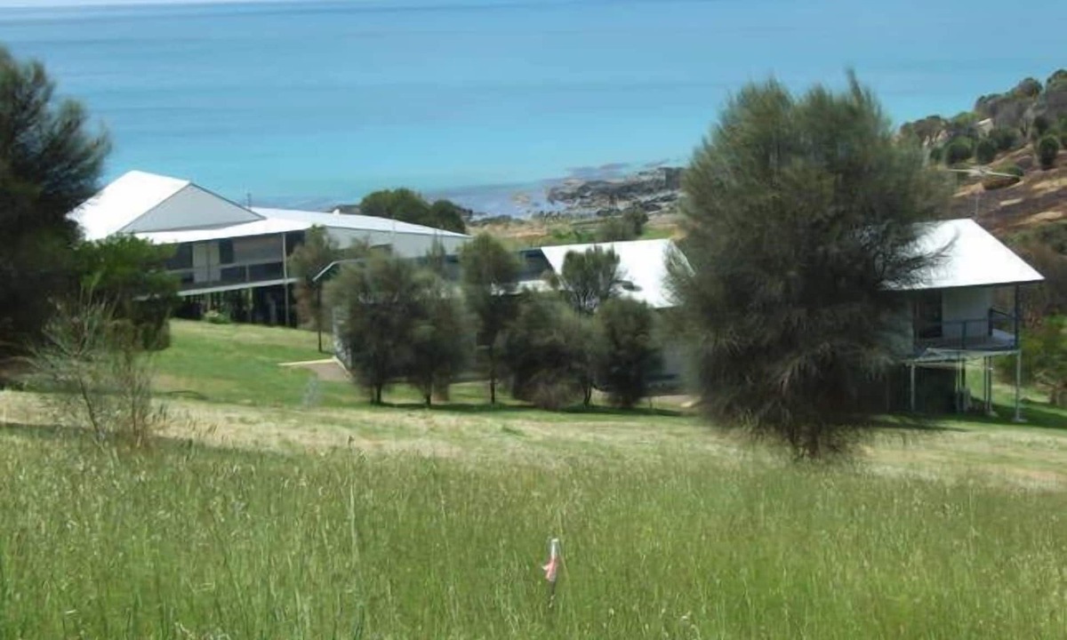 Penneshaw House | Dolphins Encounter Luxury entire HOUSE