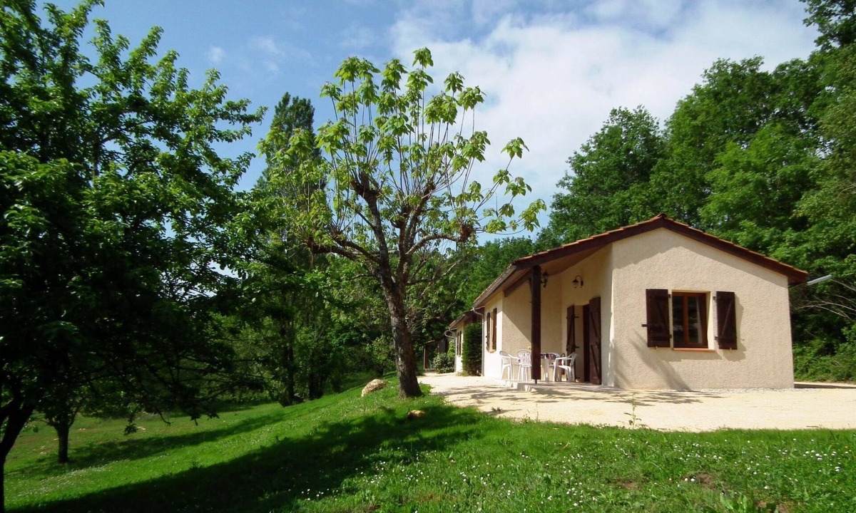 Gavaudun House | Domäne mit Jacuzzi by Interhome