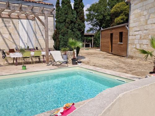 Saint-Germain-de-la-Riviere House | Domaine de La Garde