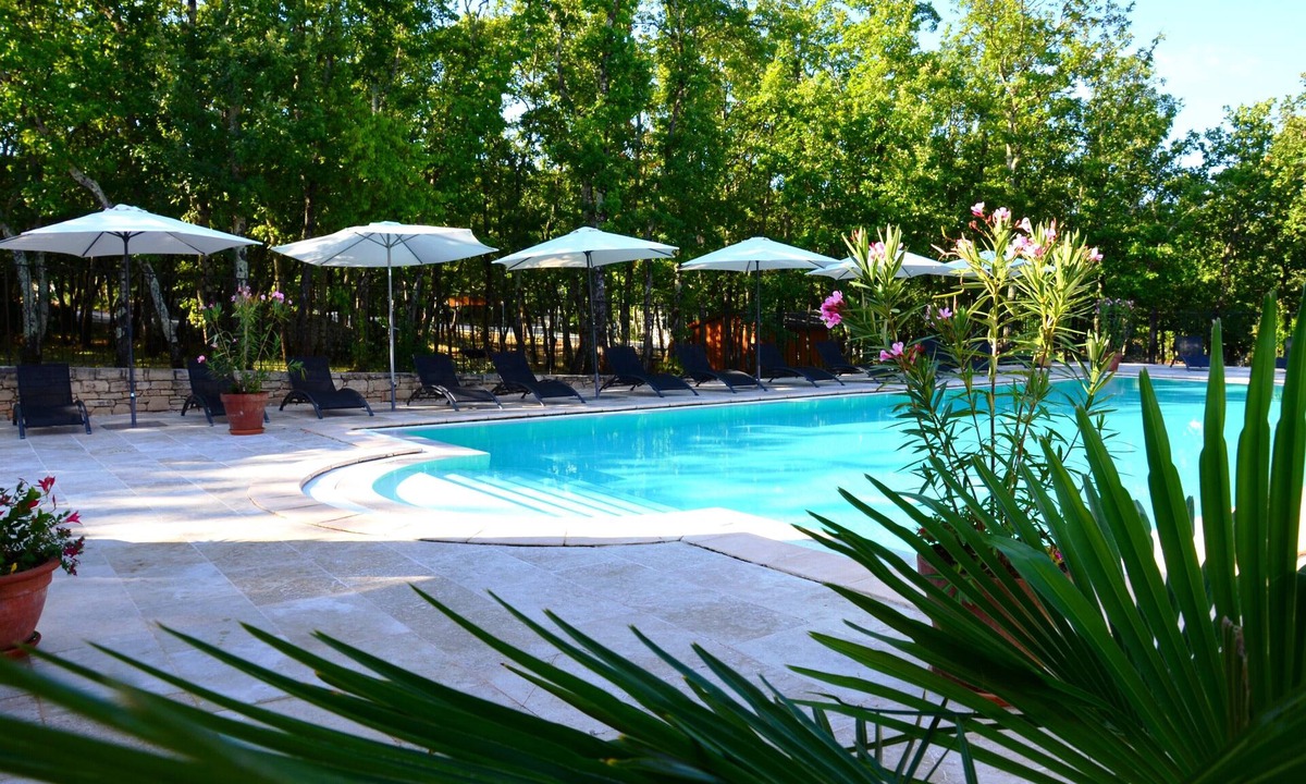 Saint-Privat-de-Champclos RV Rental | Domaine le Clos des Capitelles