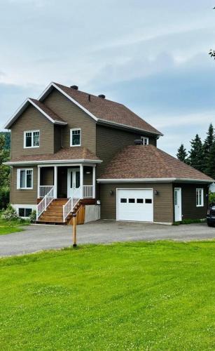 Baie-St-Paul House | Domaine à Blue