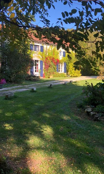 Usson-du-Poitou House | Domaine d azac