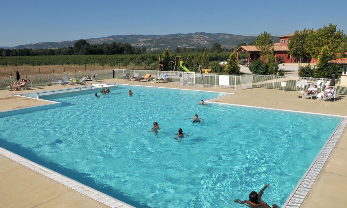 Chateauneuf-sur-Isere Resort | Domaine d'Agrippa
