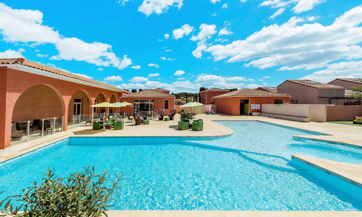 Saint-Christol House | Domaine de Bacchus-2 pièces 4 pers. by Interhome