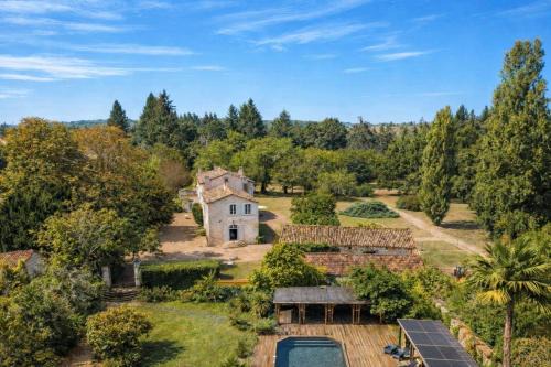 Magnac-sur-Touvre Bed & Breakfast | Domaine de Belisle