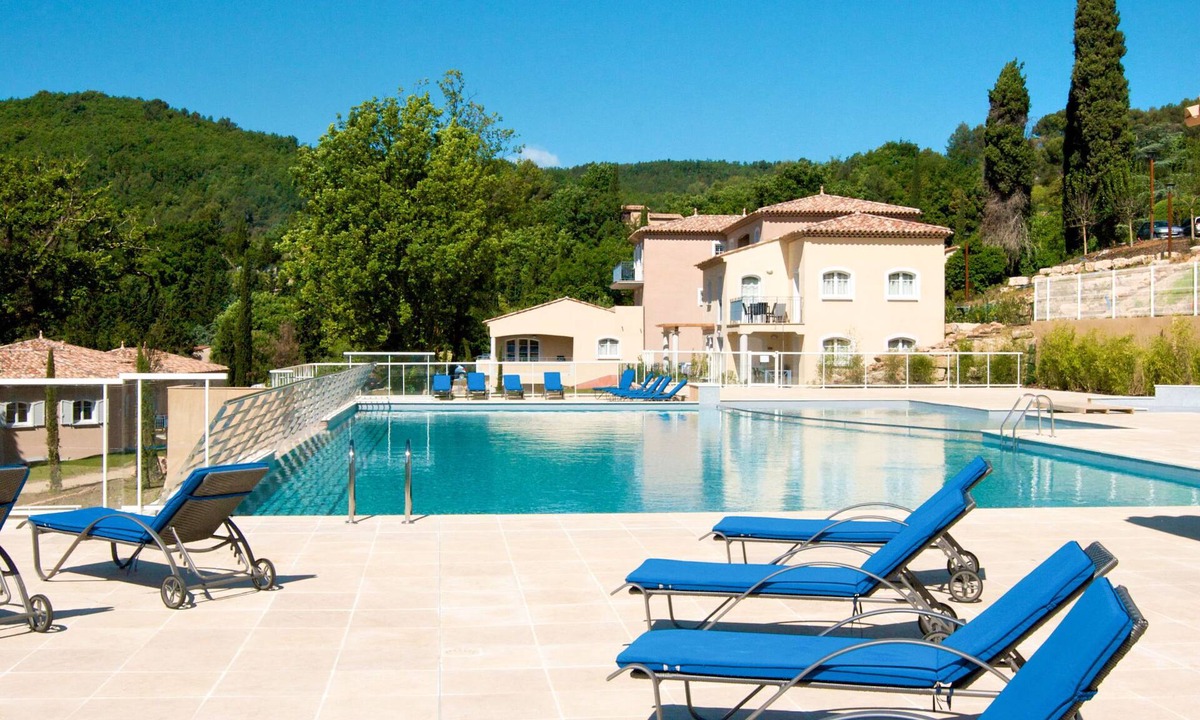 Callian Apartment | Domaine de Camiole by Interhome