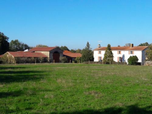 Sevremont Bed & Breakfast | Domaine de la Sauzaie