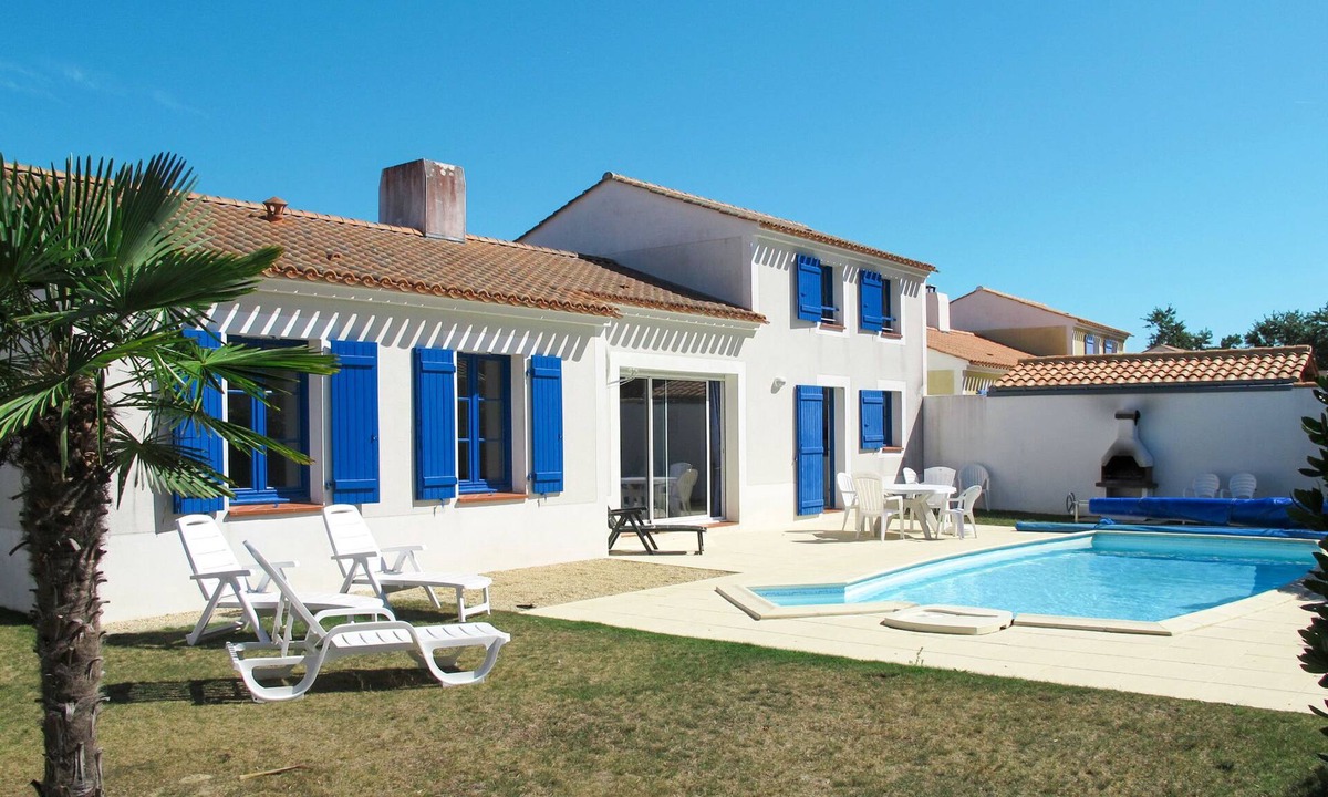 Saint-Jean-de-Monts House | Domaine de Vertmarines by Interhome