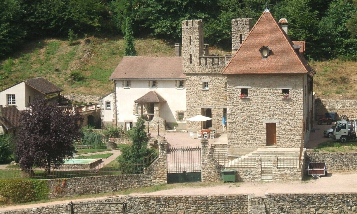 Saint-Sernin-du-Bois House | Domaine de Bas de Chêne