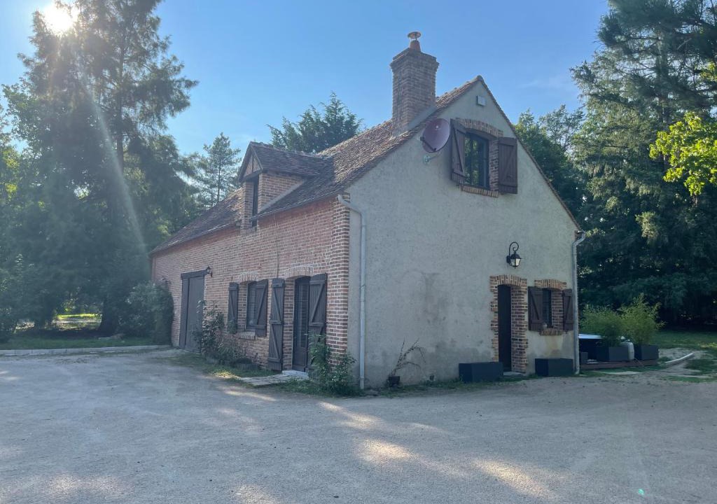 La Ferte-Saint-Aubin House | Domaine de La Carraudière