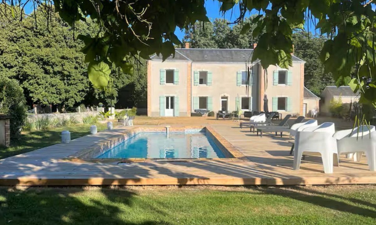 Parce-sur-Sarthe House | Domaine de la Béchetière au cœur de la campagne Sarthoise.