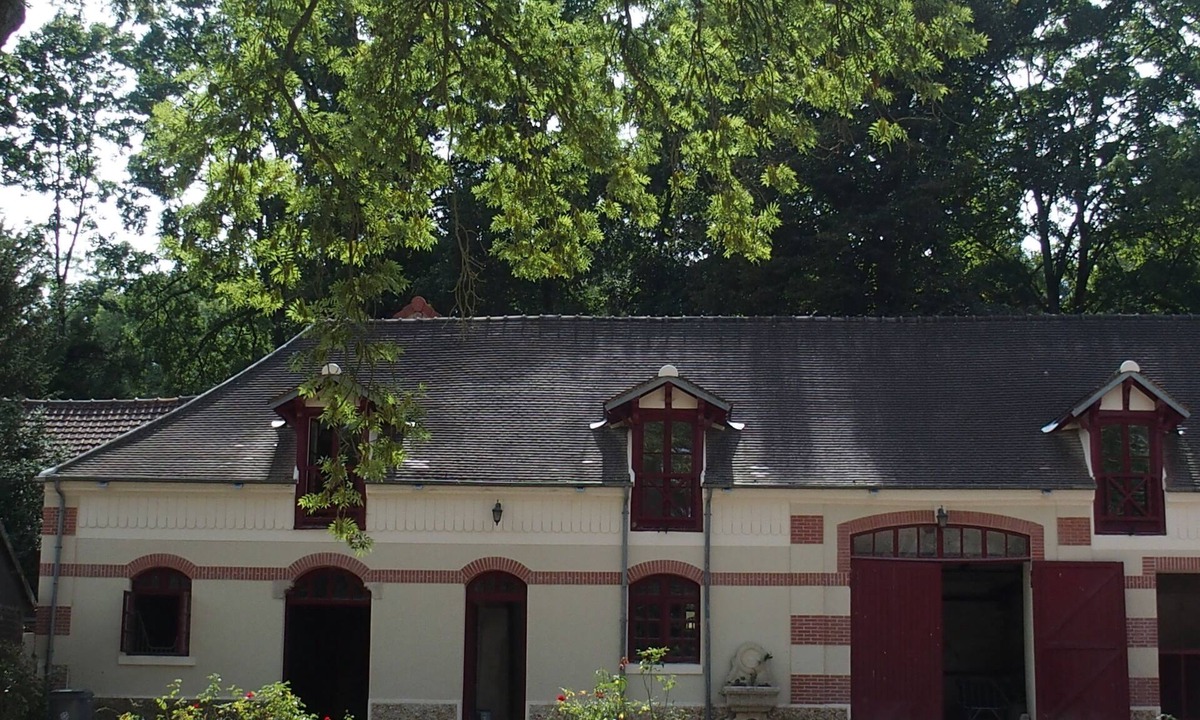 Chateaufort Cottage | Domaine de la Geneste stable loft