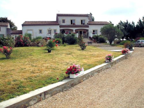 Issel Bed & Breakfast | Domaine de la Pendule