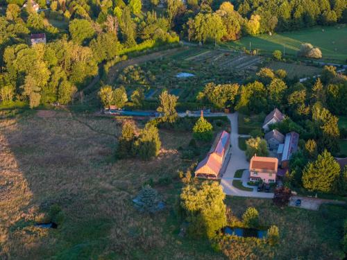 Les Mesnuls House | Domaine de la Vallée de La Millière