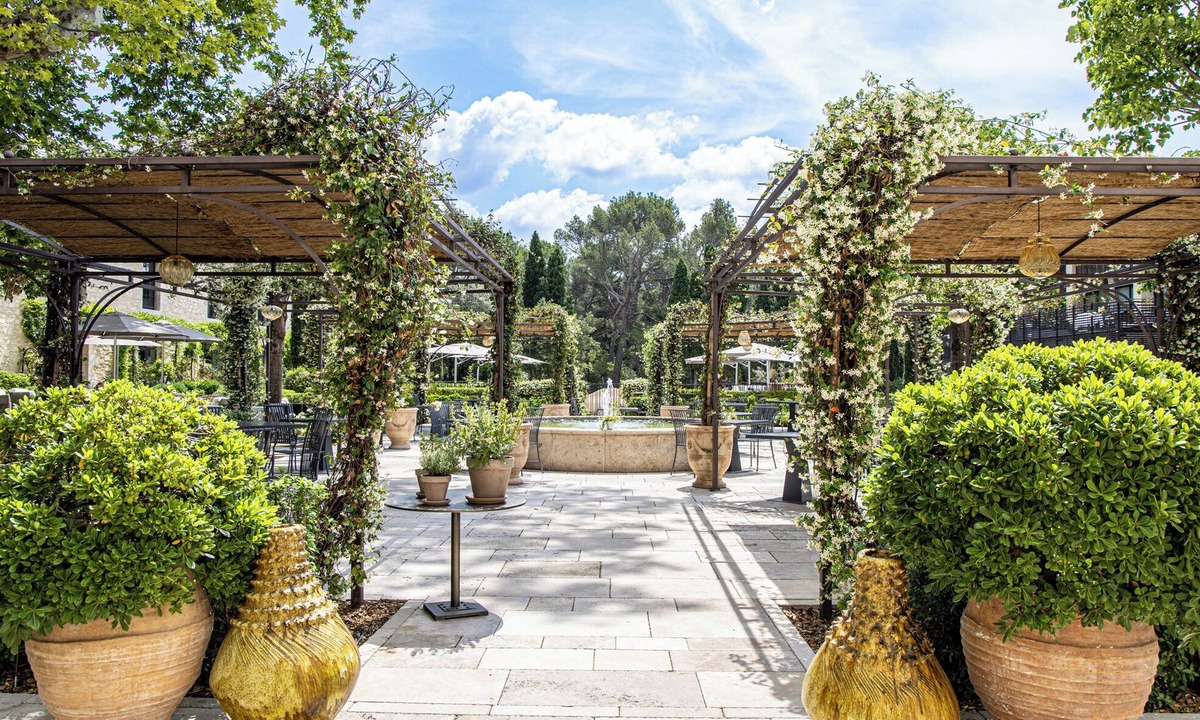 Les Baux-de-Provence Hotel | Domaine de Manville
