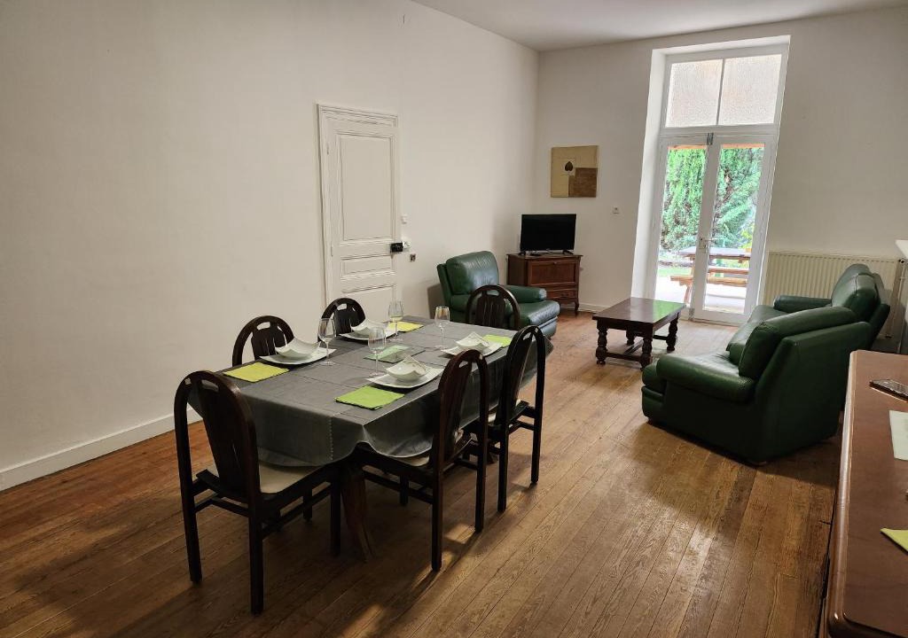 Carcassonne House | DOMAINE DE POULHARIES -Blanquette