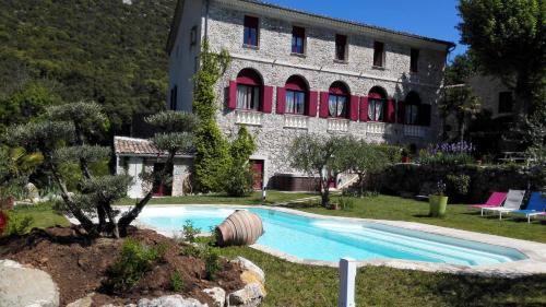 La Cadiere-et-Cambo Bed & Breakfast | Domaine de Rochebelle