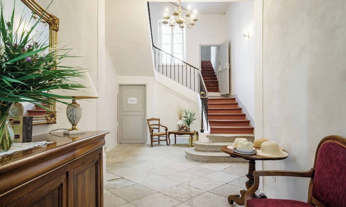 Travaillan House | Domaine de Saint-Pierre Travaillan