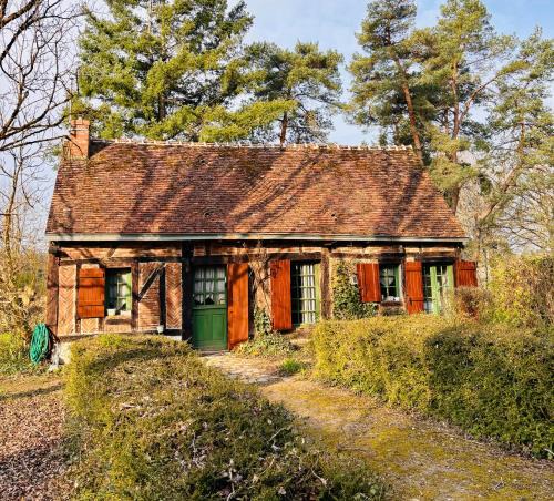 Nevoy House | Domaine de Sainte-Barbe - Le Petit Gite