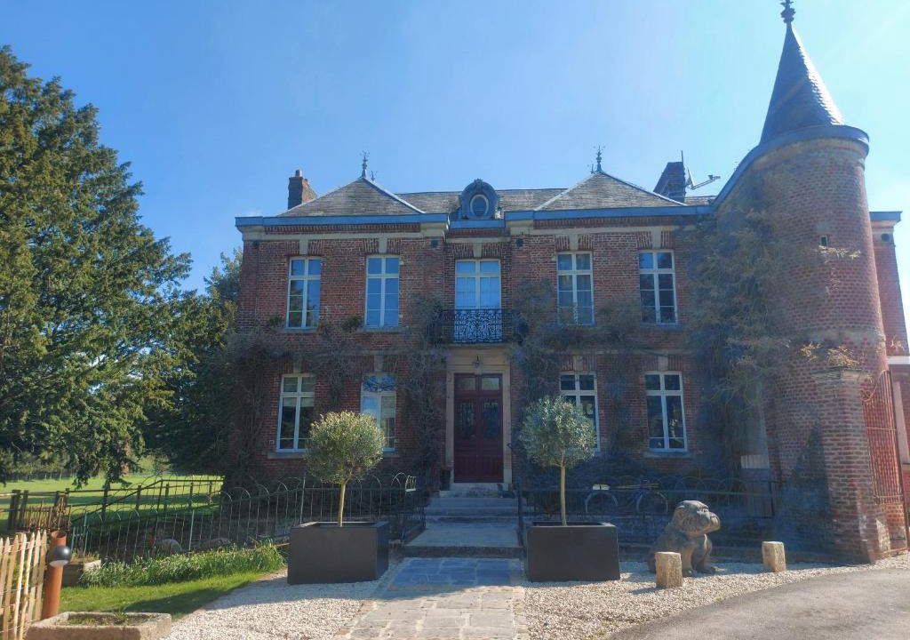 Sery-les-Mezieres Bed & Breakfast | Domaine de Senercy