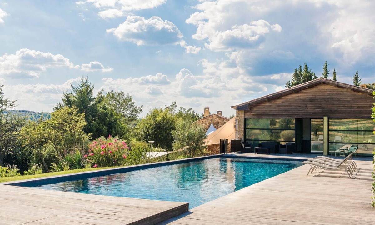 Laudun Villa | Domaine De Sol - Seven Bedroom Villa, Sleeps 14