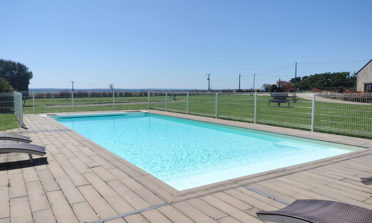Chavagnes House | Domaine des Gauliers 5*, group gîte in Anjou - 8 rooms/22 pers - swimming pool