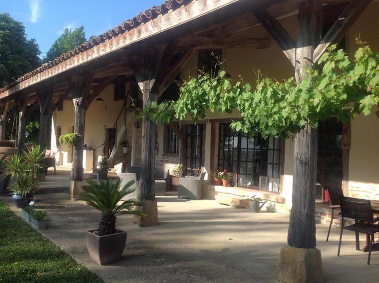 Confrancon House | Domaine des Granges Neuves