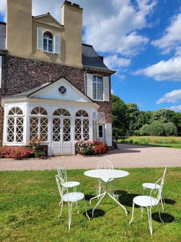 Saint-Thurial Bed & Breakfast | Domaine des Longrais