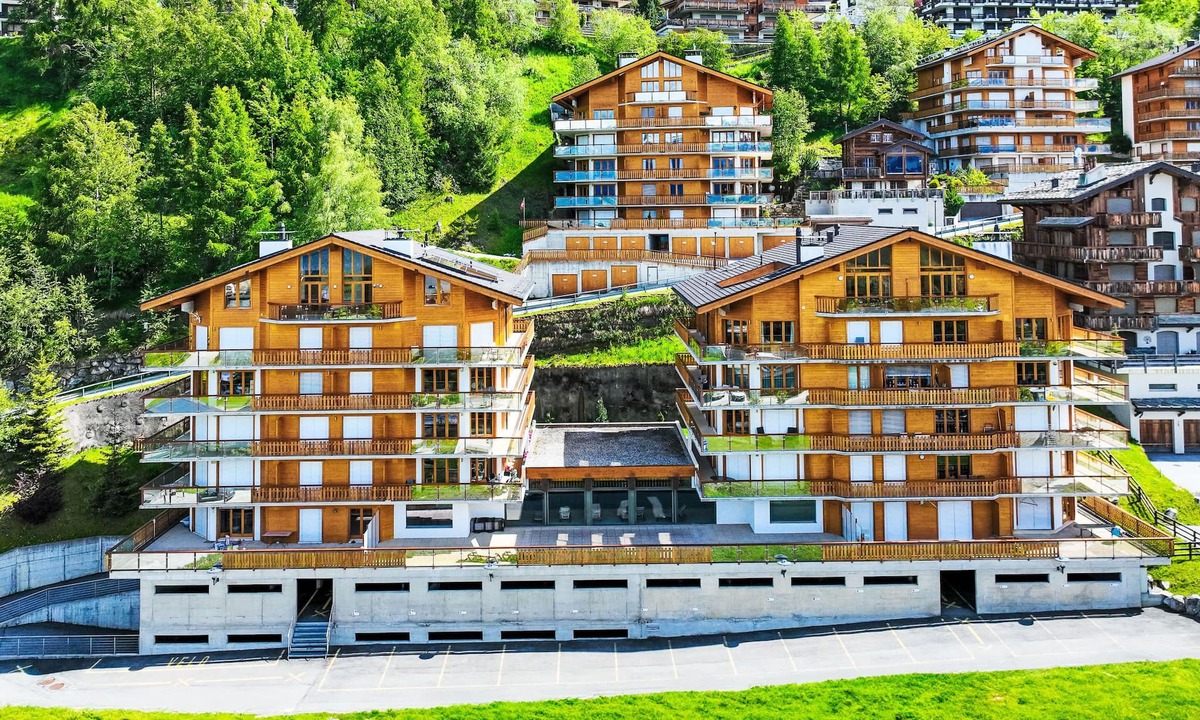 Saint-Pierre-de-Clages Apartment | Domaine des Reines D1A by Interhome