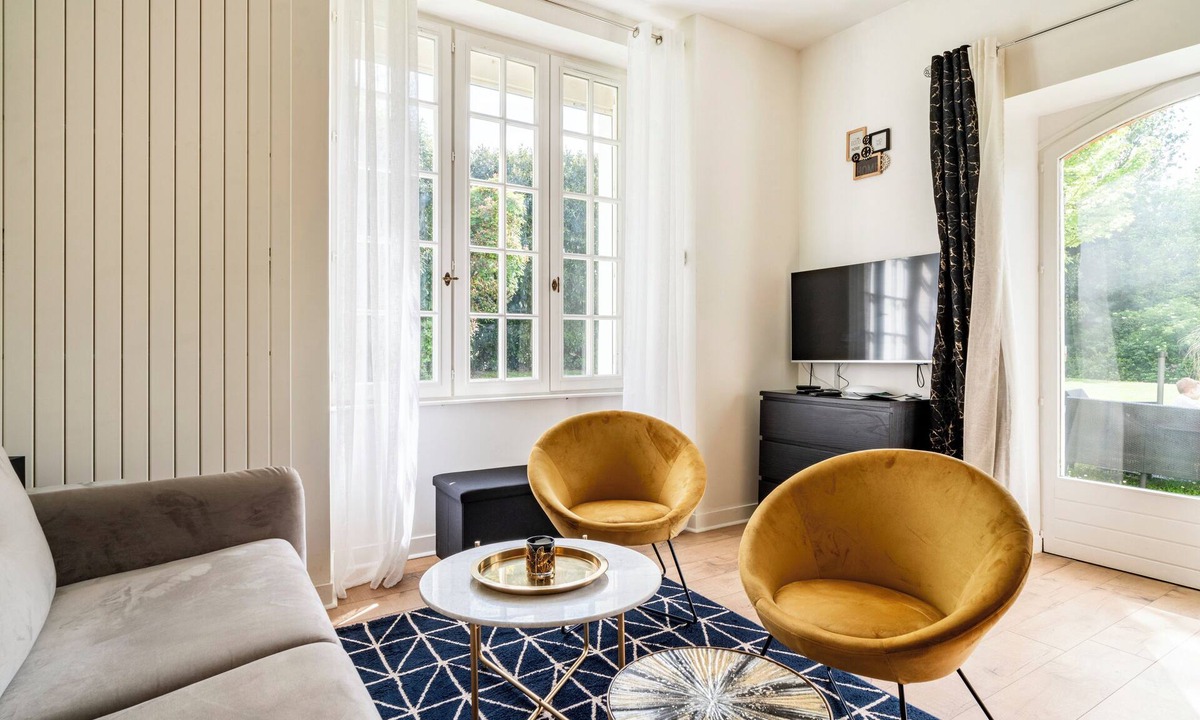Ormoy-la-Riviere Apartment | Domaine des Rives D'ormoy - Carré Bourbon