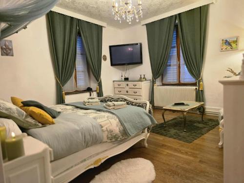 Favieres House | Domaine du Rosiere