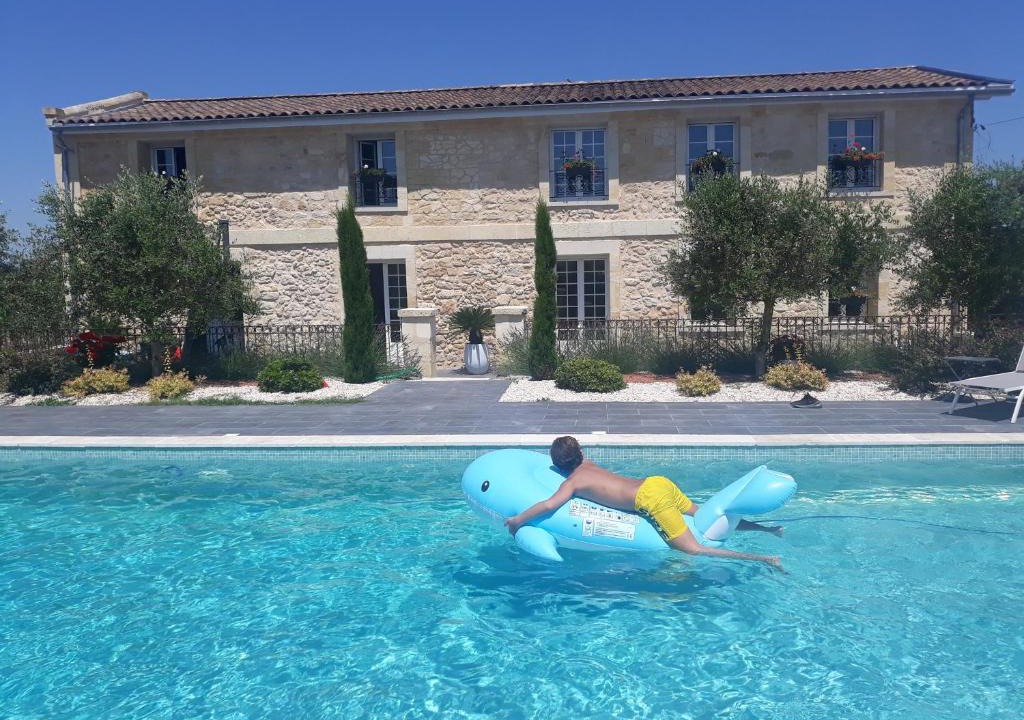 Saint-Louis-De-Montferrand House | DOMAINE DE GUILLEMIN