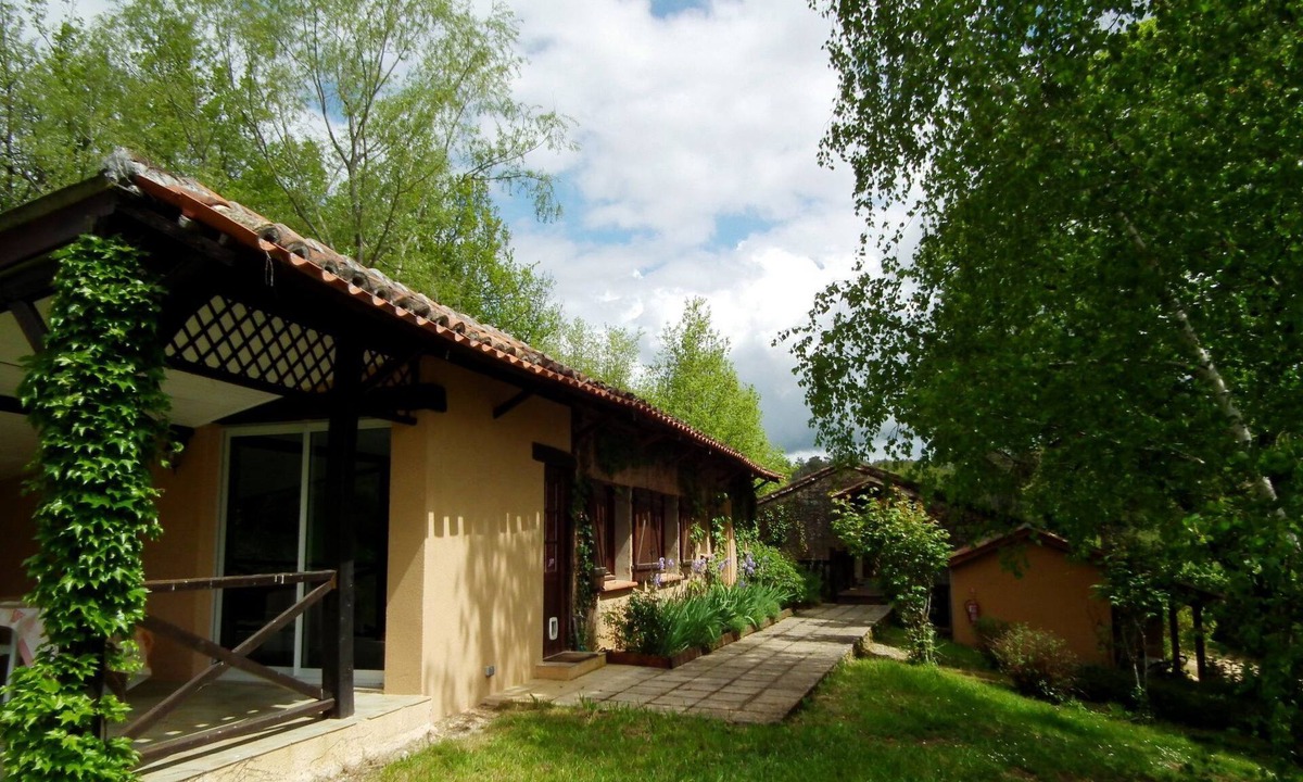 Gavaudun House | Domaine "La Chatière" mit Jacuzzi by Interhome