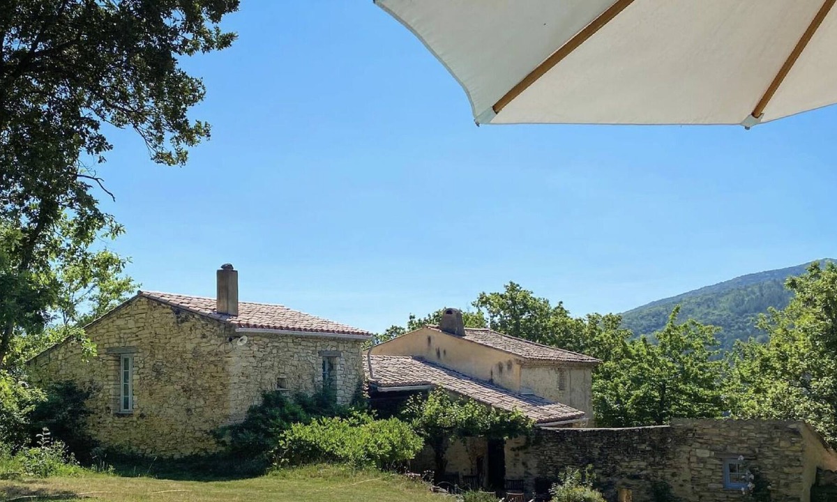 Le Poet-Laval House | Domaine La Garenne